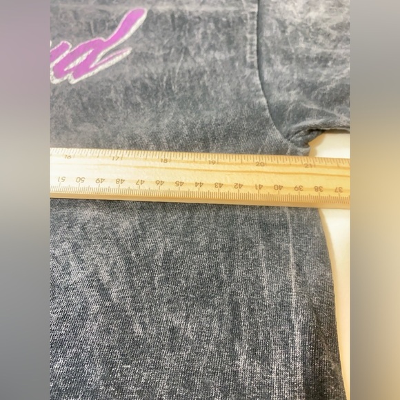 Pink Floyd Gray Short Sleeve Tee with Iconic Prism Design - Picture 8 of 9